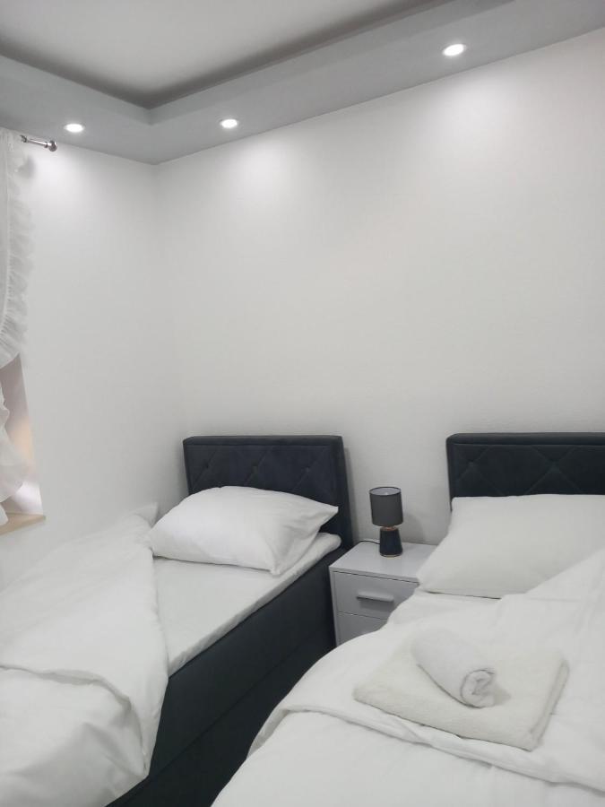Apartman Jovana Bileća Esterno foto